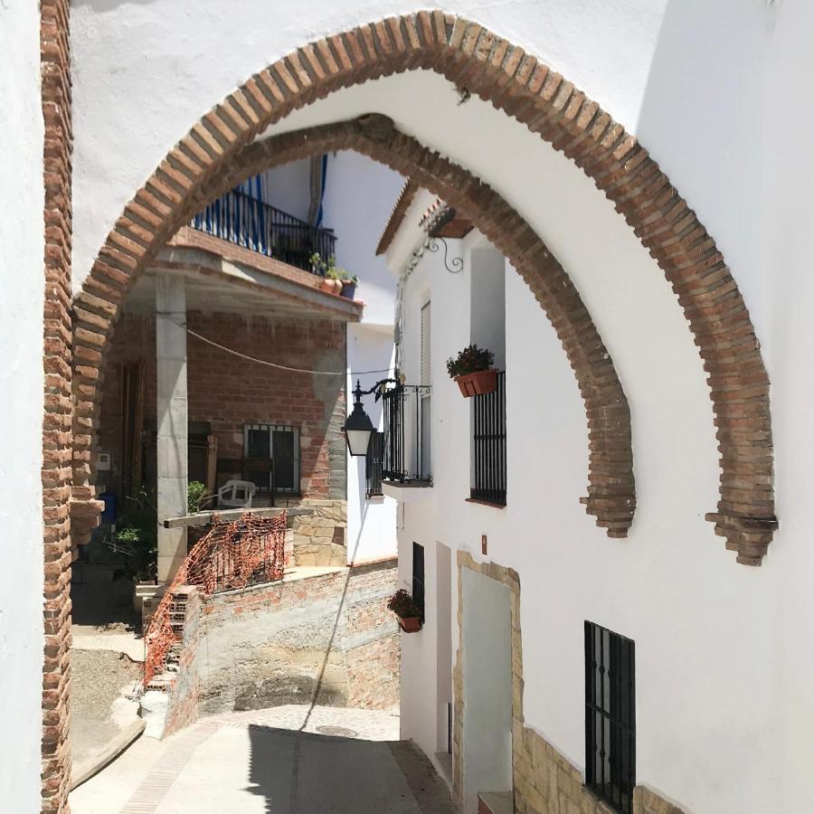 Вилла Alquiler Rural Cutar, Casa Robles Экстерьер фото