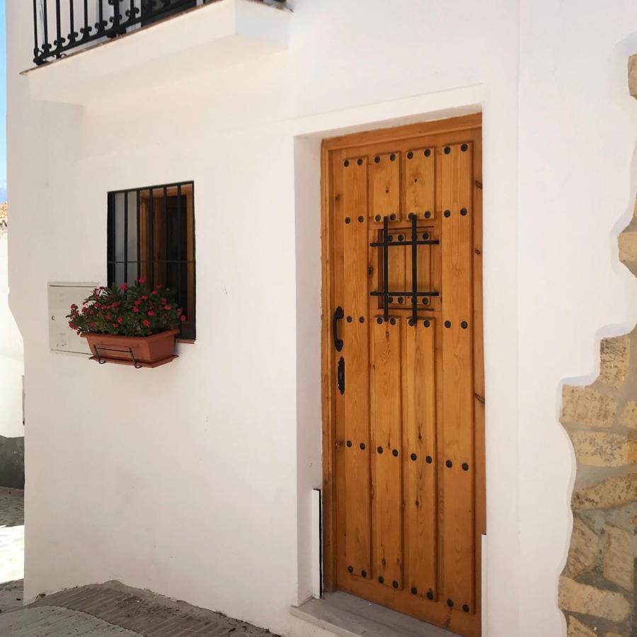 Вилла Alquiler Rural Cutar, Casa Robles Экстерьер фото