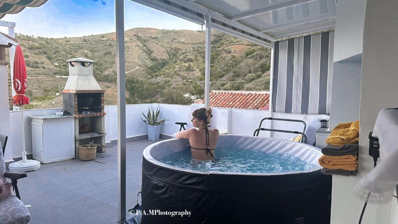Вилла Alquiler Rural Cutar, Casa Robles Экстерьер фото