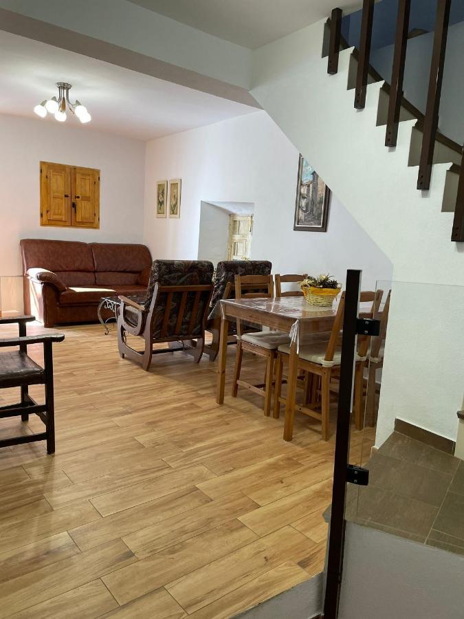 Вилла Alquiler Rural Cutar, Casa Robles Экстерьер фото