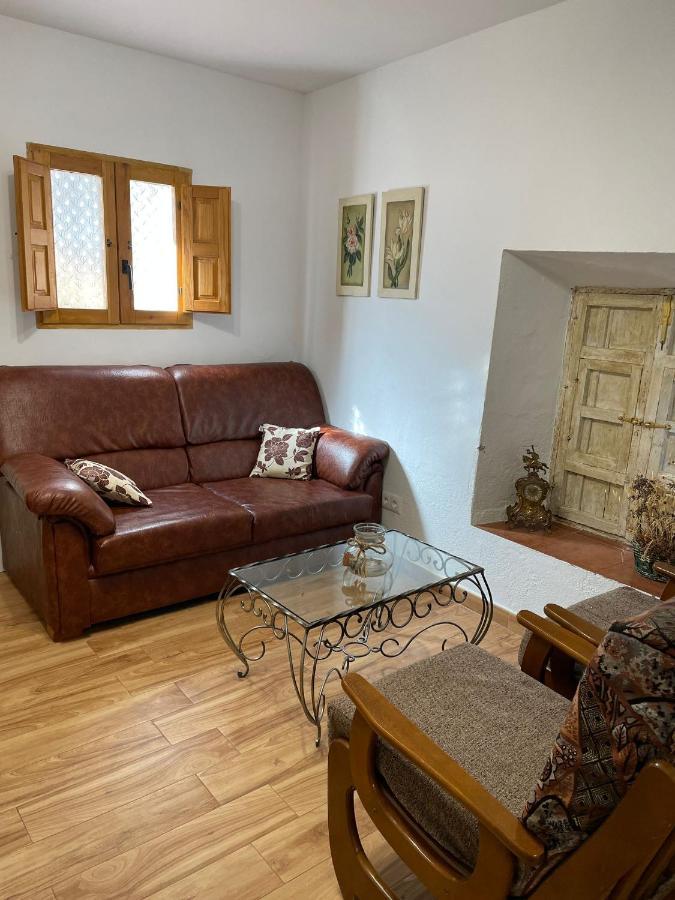 Вилла Alquiler Rural Cutar, Casa Robles Экстерьер фото