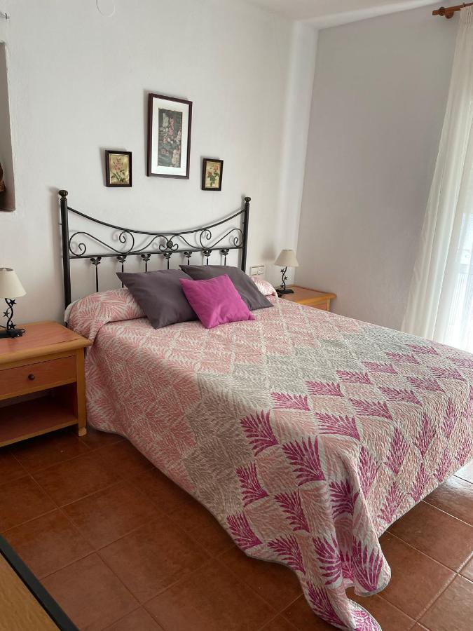 Вилла Alquiler Rural Cutar, Casa Robles Экстерьер фото